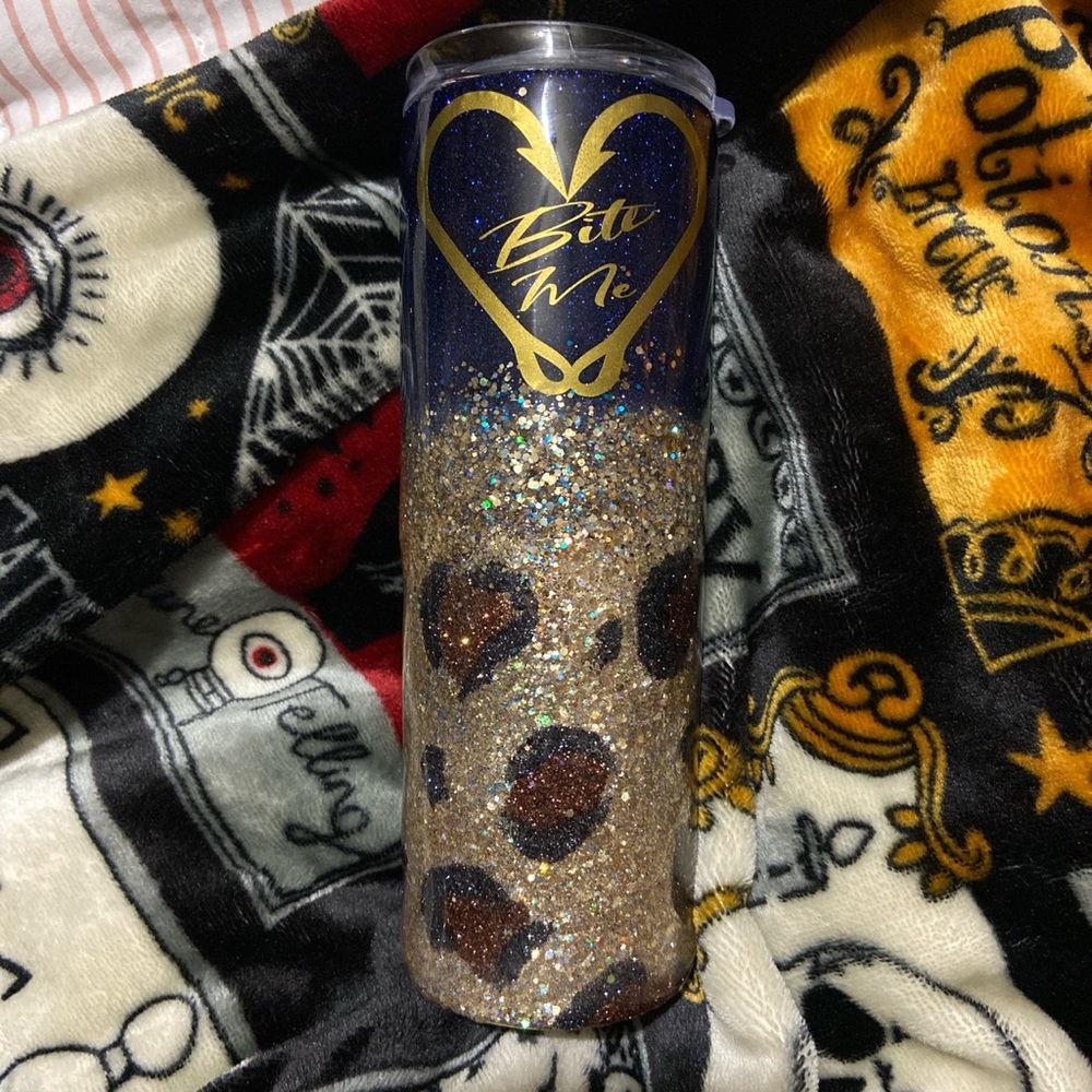 Glitter leopard print skinny cup